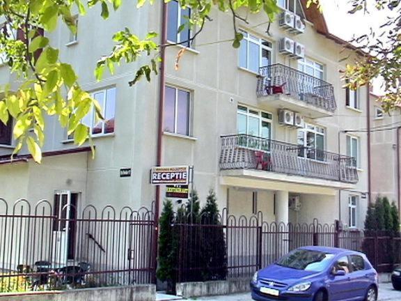 Moldotour Bed & Breakfast Yaş Dış mekan fotoğraf